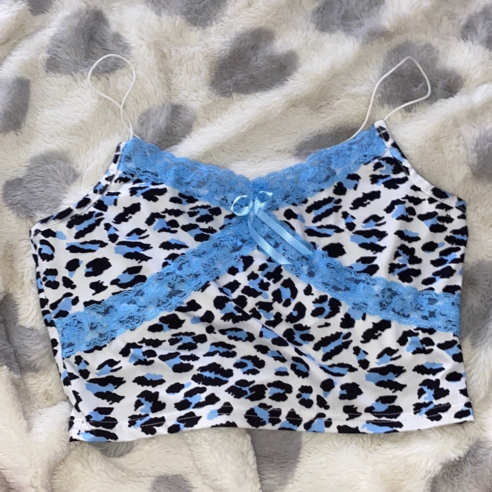 Blue leopard print crop top from shein size small